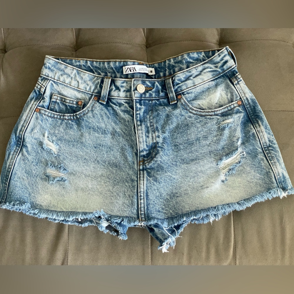 Zara Blue Jean shorts Distressed High-Waisted